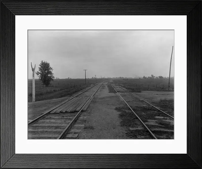 Framed Print : Chicago and Alton Railroad crossing in rural Illinois near Coal City. Ca. 1905. LC-D4-42362 Framed Print : Chicago and Alton Railroad crossing in rural Illinois near Coal City. Ca. 1905. LC-D4-42362
