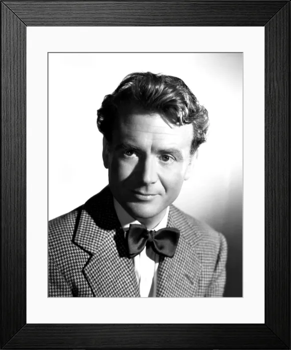 Framed Print : SO WELL REMEMBERED, John Mills, 1947 Framed Print : SO WELL REMEMBERED, John Mills, 1947