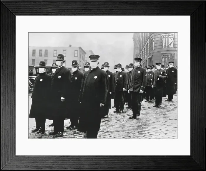 Framed Print : Spanish Flu Epidemic 1918-1919 in America. Policemen in Seattle, Washington, wearing some of the 1700 masks provided by the Red Cross to prevent the spread of influenza. Dec Framed Print : Spanish Flu Epidemic 1918-1919 in America. Policemen in Seattle, Washington, wearing some of the 1700 masks provided by the Red Cross to prevent the spread of influenza. Dec