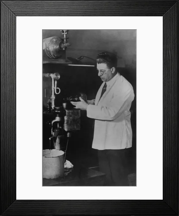Framed Print : Spanish Flu Epidemic 1918-1919 in America. During the epidemic, researchers isolated a submicroscopic infectious agent, smaller that visible bacteria