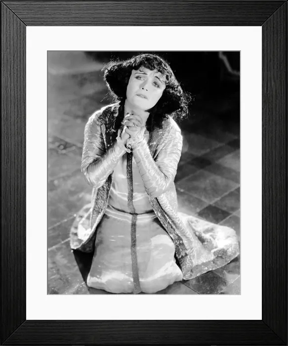 Framed Print : THE SPANISH DANCER, Pola Negri, 1923