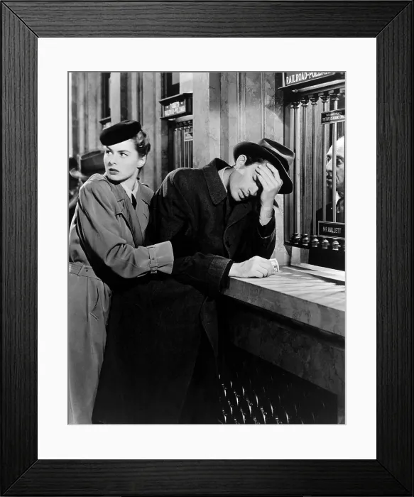 Framed Print : SPELLBOUND, Ingrid Bergman, Gregory Peck, 1945