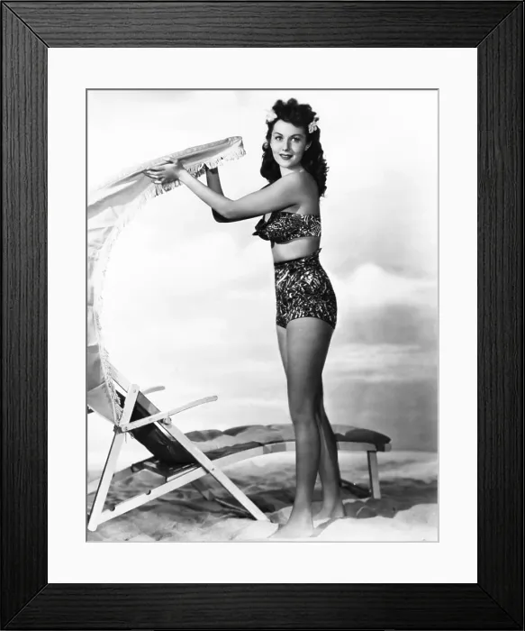 Framed Print : SPELLBOUND, Rhonda Fleming, 1945 Framed Print : SPELLBOUND, Rhonda Fleming, 1945