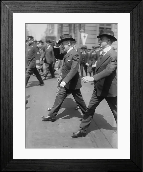 Framed Print : Woodrow Wilson leading a parade in New York City on May 18, 1918. His visit commended a $100 million Red Cross War Fund. (BSLOC_2016_11_60)