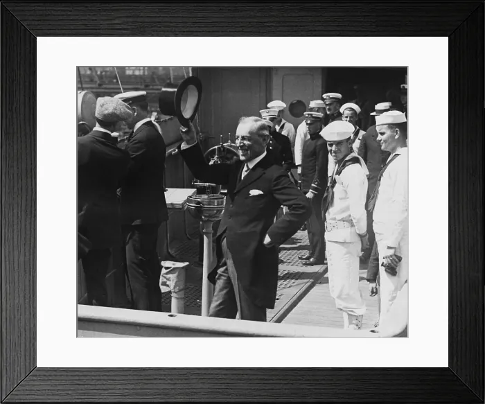 Framed Print : President Woodrow Wilson returns from the Paris Peace conference, arriving in NYC on July 8, 1919 (BSLOC_2016_11_70)