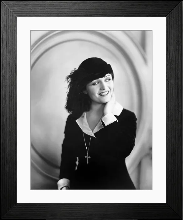 Framed Print : THE WOMAN FROM MOSCOW, Pola Negri, 1928 Framed Print : THE WOMAN FROM MOSCOW, Pola Negri, 1928