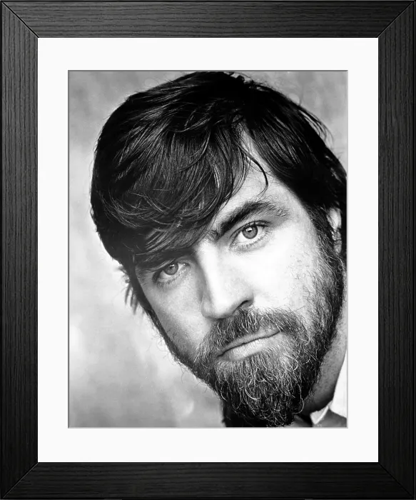 Framed Print : WOMEN IN LOVE, Alan Bates, 1969 Framed Print : WOMEN IN LOVE, Alan Bates, 1969