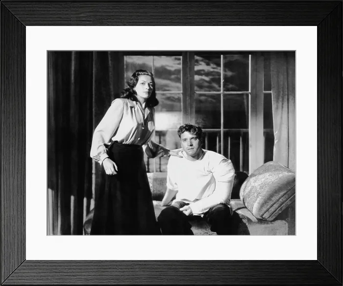 Framed Print : CRISS CROSS, from left, Yvonne De Carlo, Burt Lancaster, 1949