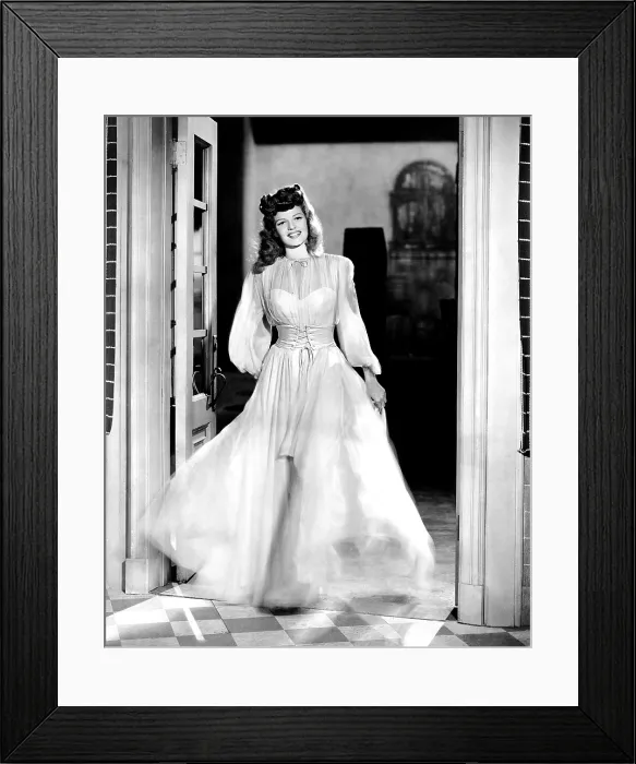 Framed Print : COVER GIRL, Rita Hayworth, 1944 Framed Print : COVER GIRL, Rita Hayworth, 1944