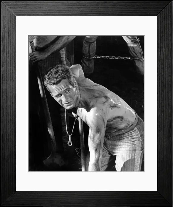 Framed Print : COOL HAND LUKE, Paul Newman, 1967