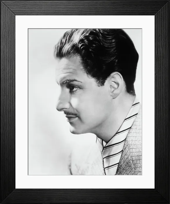 Framed Print : THE GHOST GOES WEST, Robert Donat, 1936