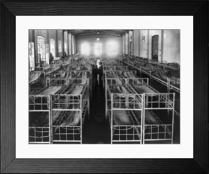 Framed Print : Immigrant hotel with double-decker cots in Buenos Aires, Argentina Framed Print : Immigrant hotel with double-decker cots in Buenos Aires, Argentina