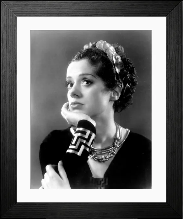 Framed Print : THE GHOST GOES WEST, Elsa Lanchester, 1935