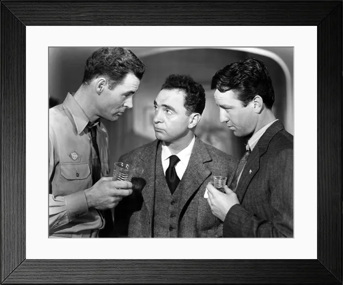 Framed Print : CROSSFIRE, Robert Ryan, Sam Levene, Steve Brodie, 1947 Framed Print : CROSSFIRE, Robert Ryan, Sam Levene, Steve Brodie, 1947