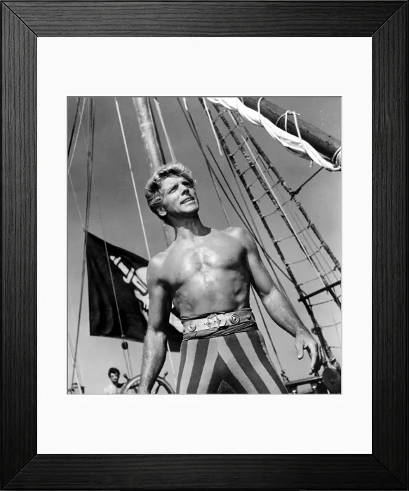 Framed Print : THE CRIMSON PIRATE, Burt Lancaster, 1952