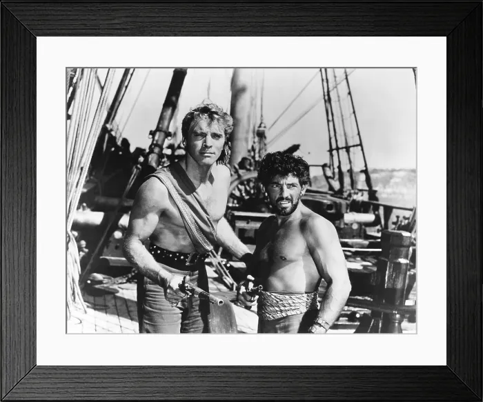 Framed Print : THE CRIMSON PIRATE, from left, Burt Lancaster, Nick Cravat, 1952