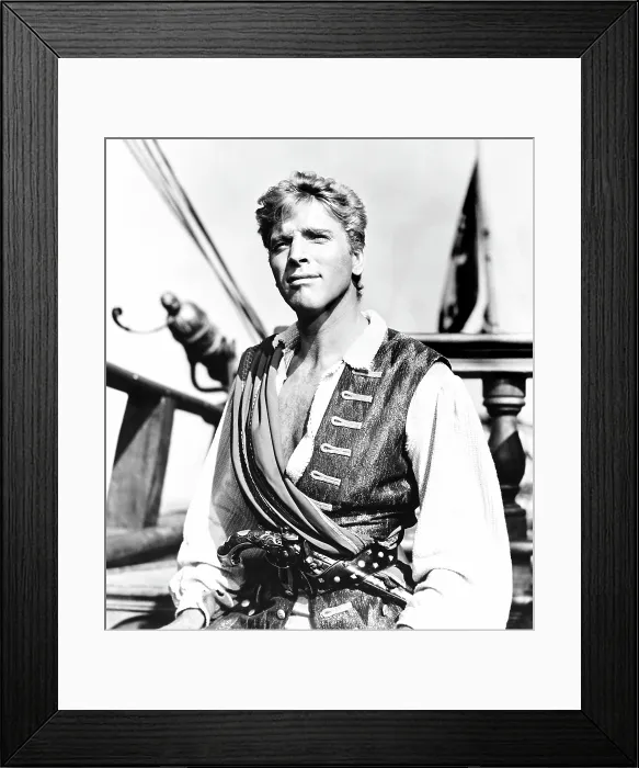 Framed Print : THE CRIMSON PIRATE, Burt Lancaster, 1952