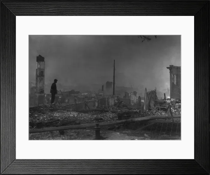 Framed Print : THE END OF OLD CHINATOWN, APRIL 23, 1906. By Arnold Genthe. Silhouette of a traditionally dressed Chinese-American man against the ruins of San Francisco's Chinatown Framed Print : THE END OF OLD CHINATOWN, APRIL 23, 1906. By Arnold Genthe. Silhouette of a traditionally dressed Chinese-American man against the ruins of San Francisco's Chinatown