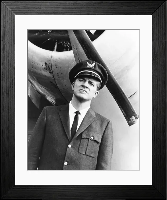 Framed Print : THE CROWDED SKY, Dana Andrews, 1960
