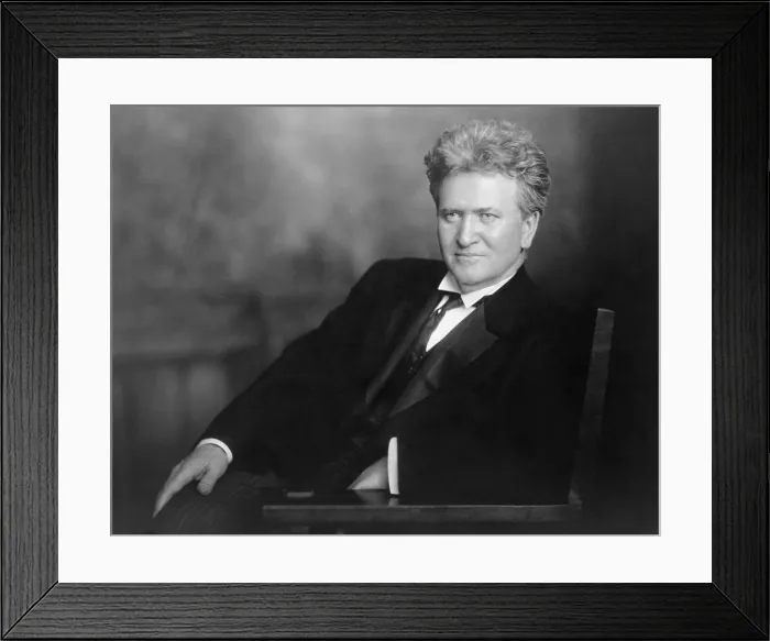 Framed Print : Senator Robert La Follette, of Wisconsin, 1911. As the 1924 Progressive Party Presidential candidate, he won 17% of the national popular vote (BSLOC_2017_2_142) Framed Print : Senator Robert La Follette, of Wisconsin, 1911. As the 1924 Progressive Party Presidential candidate, he won 17% of the national popular vote (BSLOC_2017_2_142)