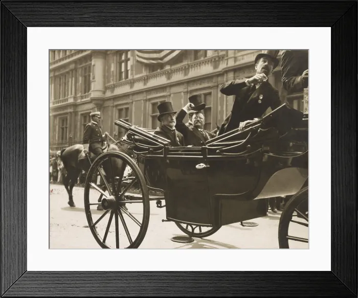 Framed Print : Theodore Roosevelt walking with Mayor Gaynor and Alfred Gwynne Vanderbilt, June 18, 1910
