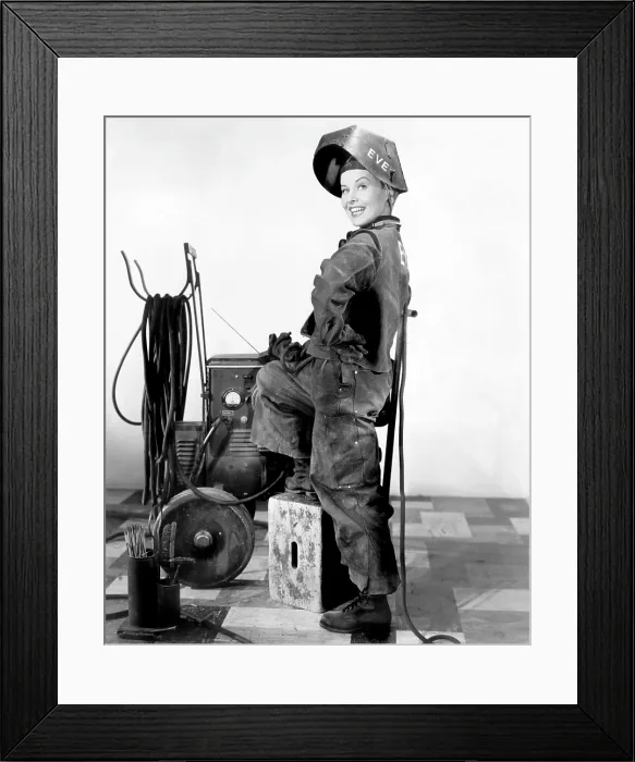 Framed Print : I LOVE A SOLDIER, Paulette Goddard, 1944