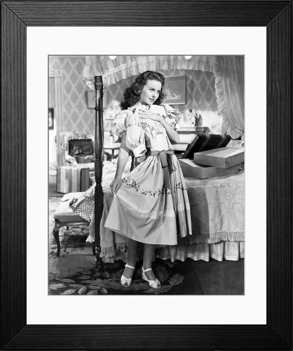 Framed Print : STATE FAIR, Jeanne Crain, 1945, TM & Copyright 20th Century Fox Film Corp. / courtesy Everett Collection Framed Print : STATE FAIR, Jeanne Crain, 1945, TM & Copyright 20th Century Fox Film Corp. / courtesy Everett Collection