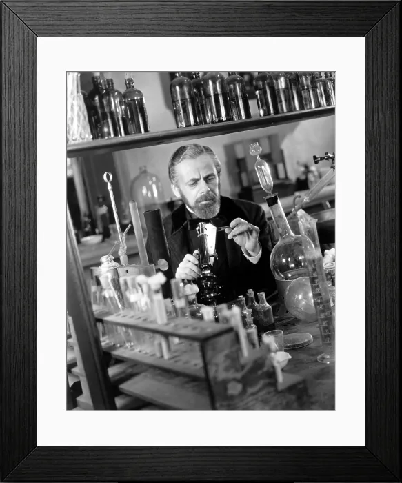 Framed Print : THE STORY OF LOUIS PASTEUR, Paul Muni, 1935