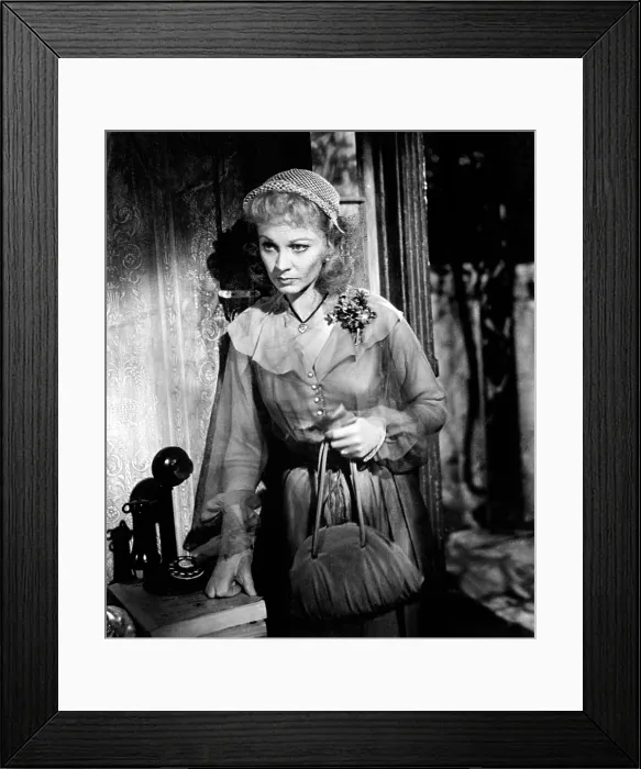 Framed Print : A STREETCAR NAMED DESIRE, Vivien Leigh, 1951 Framed Print : A STREETCAR NAMED DESIRE, Vivien Leigh, 1951