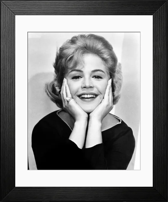 Framed Print : COME SEPTEMBER, Sandra Dee, 1961