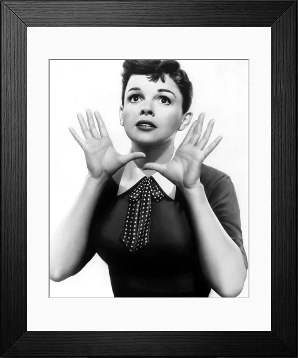 Framed Print : A STAR IS BORN, Judy Garland, 1954