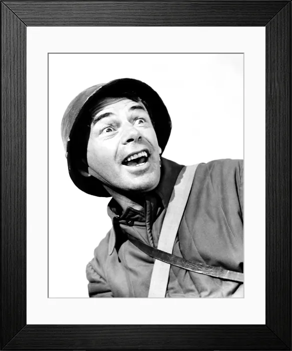 Framed Print : COUNTER-ATTACK, Paul Muni, 1945