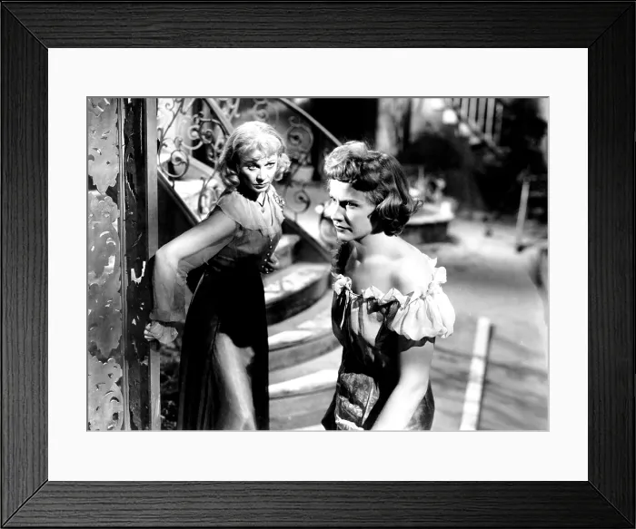 Framed Print : A STREETCAR NAMED DESIRE, from left, Vivien Leigh, Kim Hunter, 1951