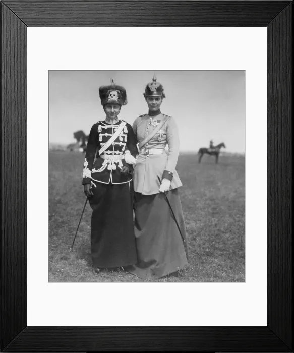 Framed Print : Princess Victoria Louise (left) and Crown Princess Cecilie of Germany, Oct. 7, 1914