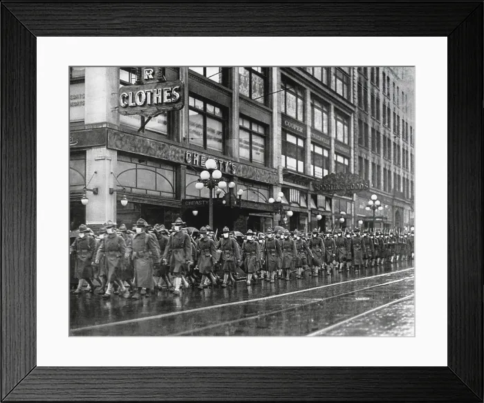 Framed Print : U.S. 39th regiment in Seattle, wear masks to prevent influenza. Dec. 1918. The soldiers were on their way to France during the 1918-19 Spanish Influenza pandemic Framed Print : U.S. 39th regiment in Seattle, wear masks to prevent influenza. Dec. 1918. The soldiers were on their way to France during the 1918-19 Spanish Influenza pandemic