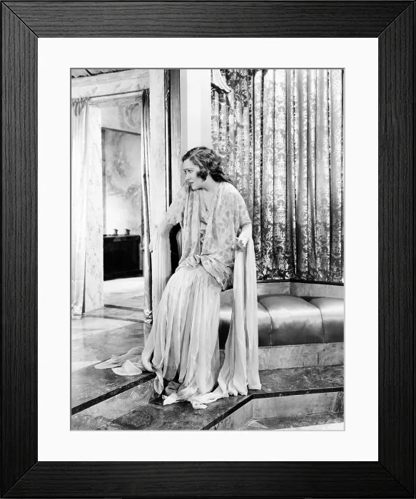 Framed Print : THE TRESPASSER, Gloria Swanson, 1929