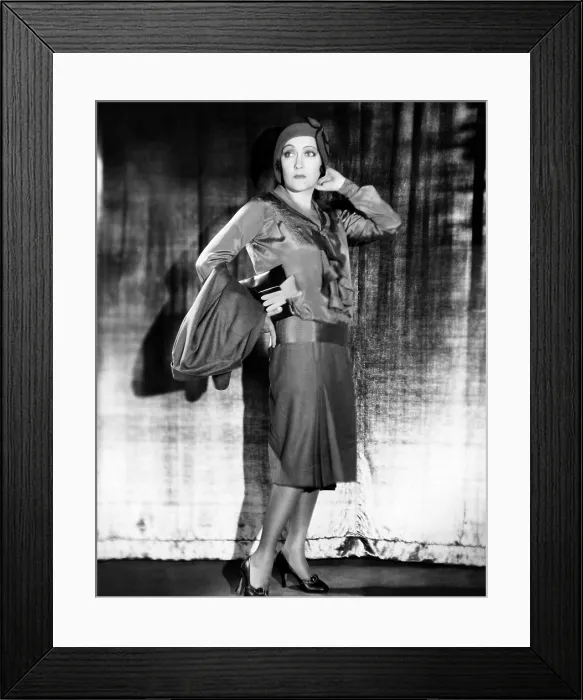 Framed Print : THE TRESPASSER, Gloria Swanson, 1929