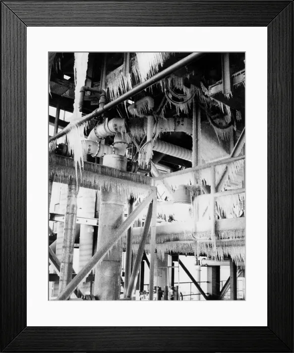 Framed Print : Space shuttle Challenger disaster. Icicles at the launch in the early morning hours on January 28, 1986 Framed Print : Space shuttle Challenger disaster. Icicles at the launch in the early morning hours on January 28, 1986