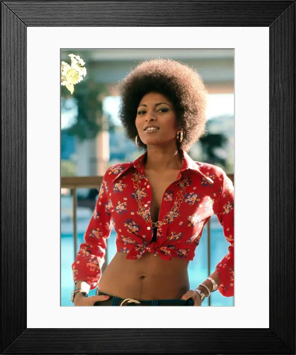Framed Print : COFFY, Pam Grier, 1973 Framed Print : COFFY, Pam Grier, 1973