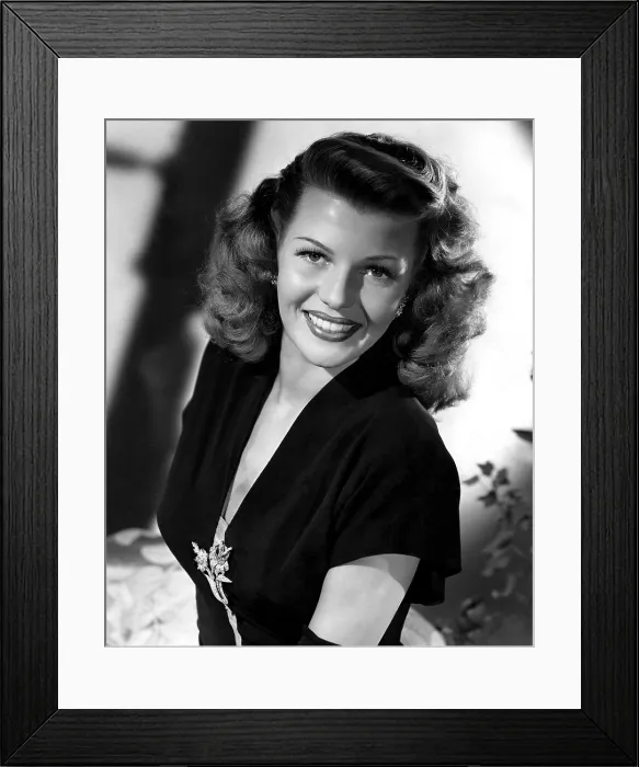 Framed Print : GILDA, Rita Hayworth, 1946 Framed Print : GILDA, Rita Hayworth, 1946