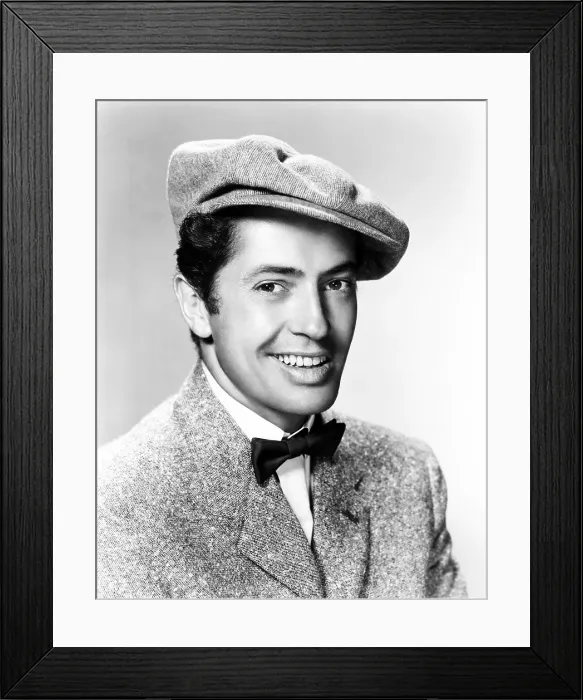 Framed Print : THE GIRL IN THE RED VELVET SWING, Farley Granger, 1955, TM and copyright, 20th Century Fox Film Corp. All rights reserved / Courtesy: Everett Collection
