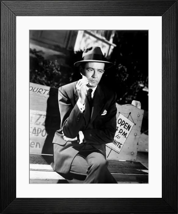 Framed Print : STRANGERS ON A TRAIN, Robert Walker, 1951