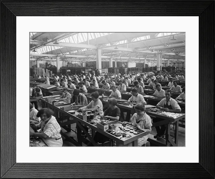 Framed Print : Workers assembling condensers at the Atwater Kent Factory in North Philadelphia, 1925. The largest manufacturer of radios in the U.S