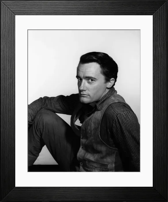 Framed Print : GOOD DAY FOR A HANGING, Robert Vaughn, 1959 Framed Print : GOOD DAY FOR A HANGING, Robert Vaughn, 1959