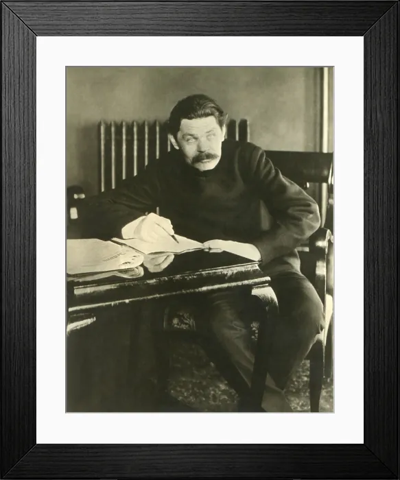 Framed Print : Maxim Gorky in 1922, in exile in Sorrento, Italy Framed Print : Maxim Gorky in 1922, in exile in Sorrento, Italy