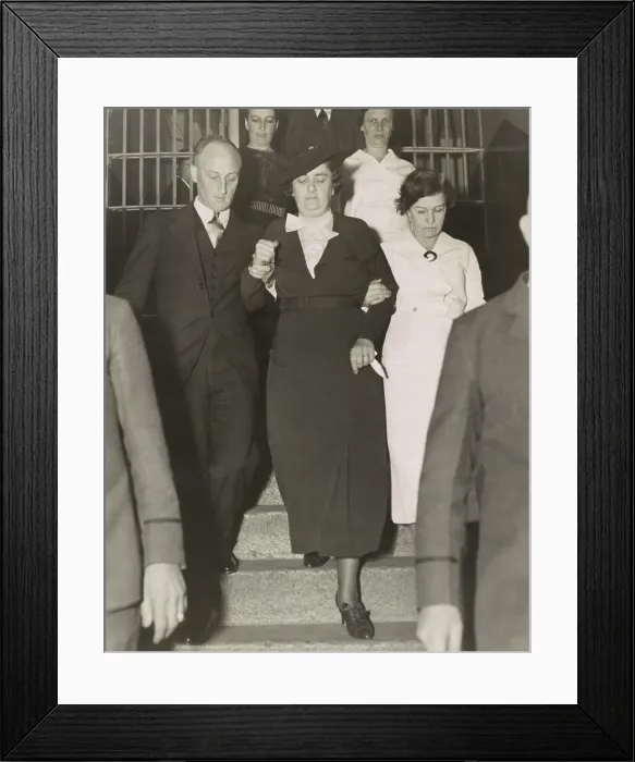 Framed Print : Mary Creighton (center), leaving Nassau County jail for Sing Sing Prison, Jan. 20, 1936 Framed Print : Mary Creighton (center), leaving Nassau County jail for Sing Sing Prison, Jan. 20, 1936