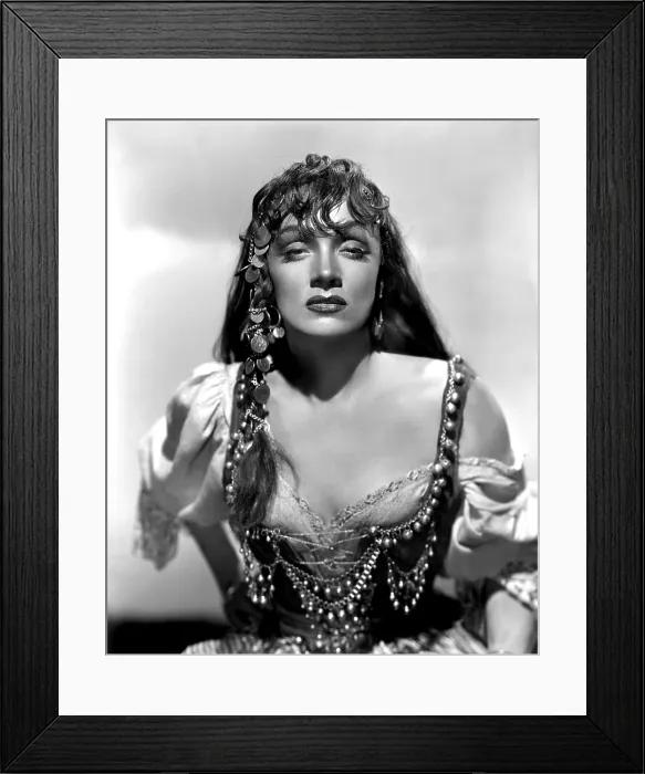 Framed Print : GOLDEN EARRINGS, Marlene Dietrich, 1947 Framed Print : GOLDEN EARRINGS, Marlene Dietrich, 1947