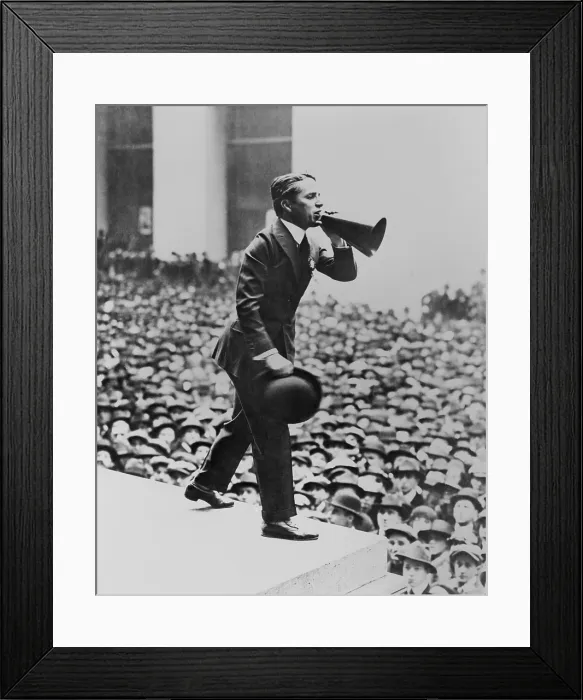 Framed Print : Charlie Chaplin, speaking through a megaphone from Federal Hall, NYC, on April 9, 1918