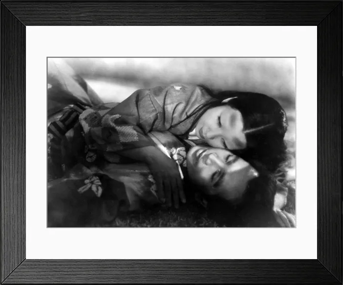 Framed Print : UGETSU, (aka UGETSU MONOGATARI, aka TALES OF THE PALE AND SILVERY MOON AFTER THE RAIN, aka TALES OF A PALE AND MYSTERIOUS MOON AFTER THE RAIN), Machiko Kyo (top), Masayuki Mori