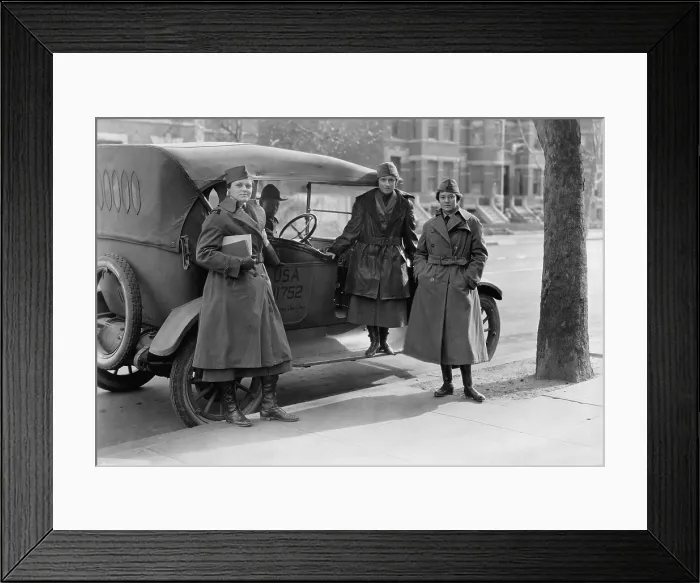 Framed Print : Womens Radio Corps was a branch of the US Army Signal Corps formed in WW1, c. 1919 Framed Print : Womens Radio Corps was a branch of the US Army Signal Corps formed in WW1, c. 1919